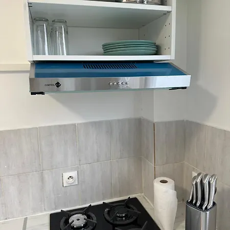 Meublee Metro 7 2 *