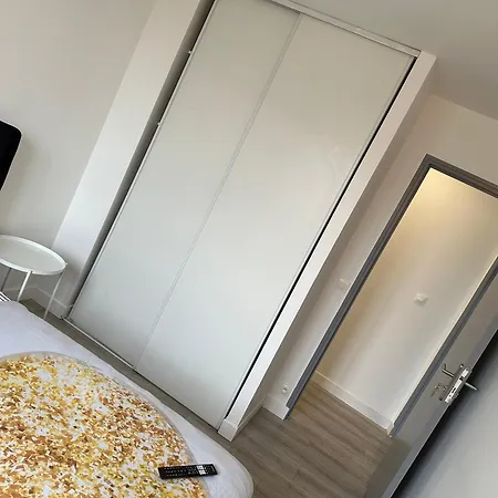 Meublee Metro 7 2 Guest house